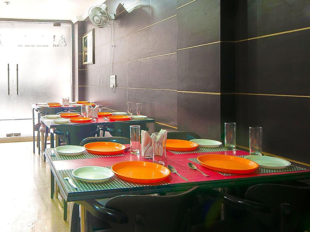 Hotel Amrit Villa Delhi Kültér fotó