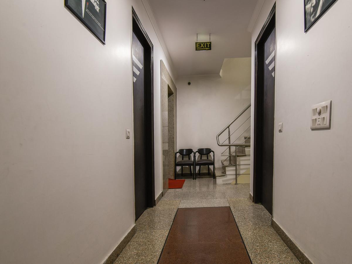 Hotel Amrit Villa Delhi Kültér fotó