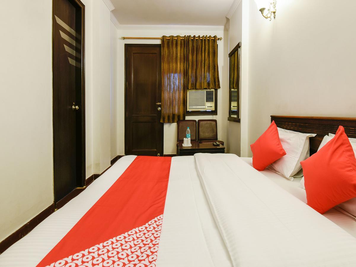 Hotel Amrit Villa Delhi Kültér fotó