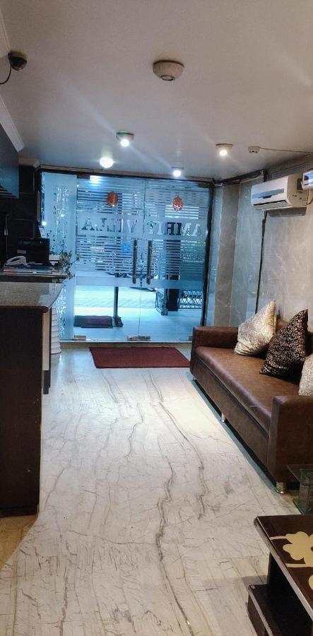 Hotel Amrit Villa Delhi Kültér fotó